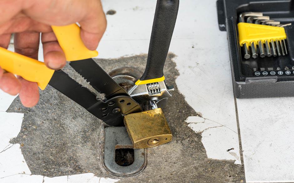 serrurerie metal maintenance Paris 18